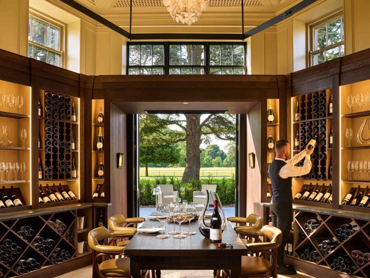 โรงแรมคาร์ลตันเฮาส์ เมย์นูท ภายนอก รูปภาพ The wine library at The Inn at Calera
